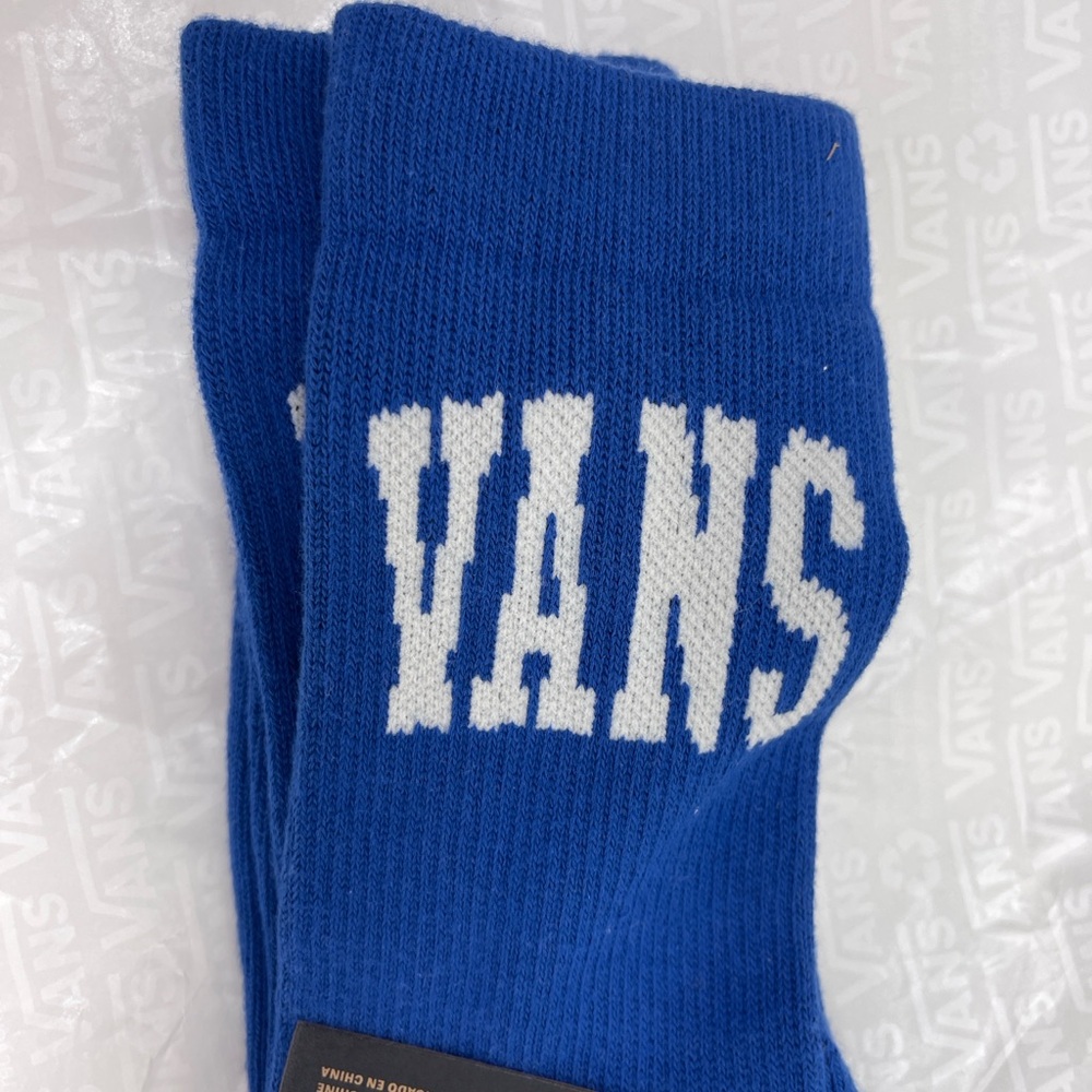 VANS "Off The Wall" Crew socks 
New with the tag authentic Vans socks (1 pair) - Picture 3 of 16